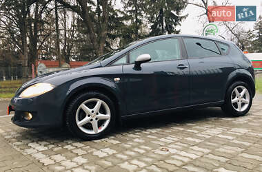 Хетчбек SEAT Leon 2009 в Рівному