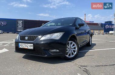 Хэтчбек SEAT Leon 2013 в Киеве