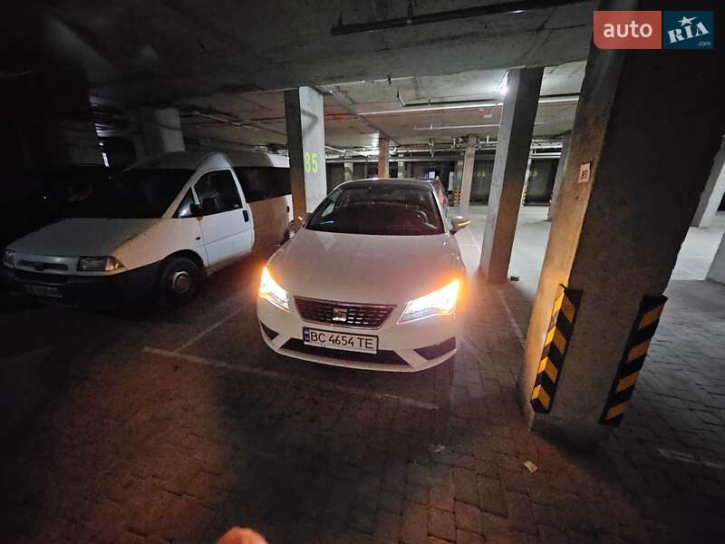Хэтчбек SEAT Leon 2018 в Львове