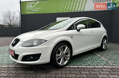 Хетчбек SEAT Leon 2011 в Кам'янському