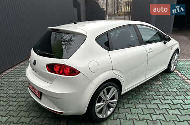 Хетчбек SEAT Leon 2011 в Кам'янському