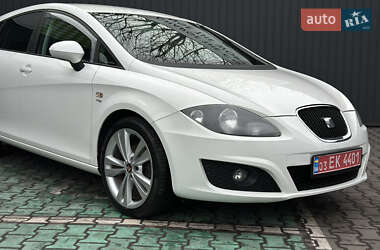 Хетчбек SEAT Leon 2011 в Кам'янському