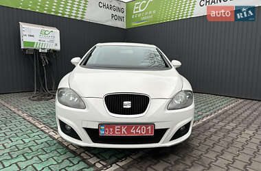 Хетчбек SEAT Leon 2011 в Кам'янському