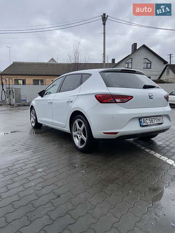 Хэтчбек SEAT Leon 2012 в Луцке