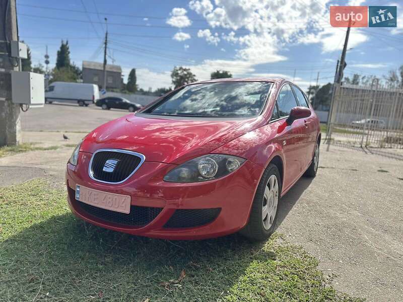 Хетчбек SEAT Leon 2005 в Миколаєві