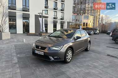 Хетчбек SEAT Leon 2015 в Києві