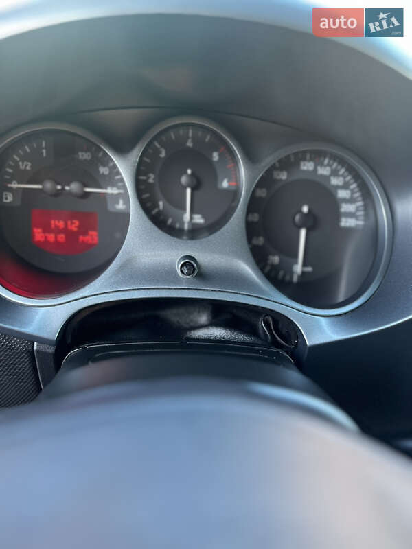 Хэтчбек SEAT Leon 2007 в Казатине