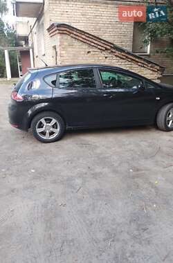 Хэтчбек SEAT Leon 2008 в 