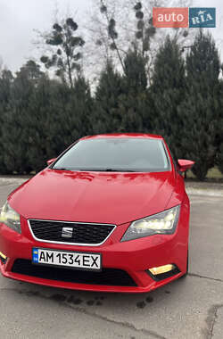 Хетчбек SEAT Leon 2015 в Києві