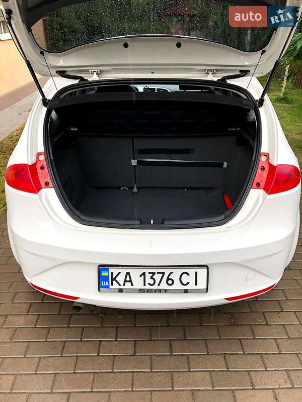 Хэтчбек SEAT Leon 2010 в Киеве фото 9 Хэтчбек SEAT Leon 2010 в Киеве