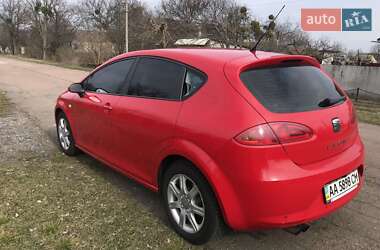 Хэтчбек SEAT Leon 2007 в Киеве