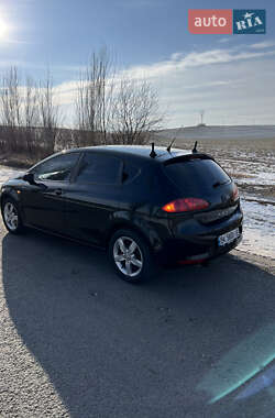 Хэтчбек SEAT Leon 2008 в 