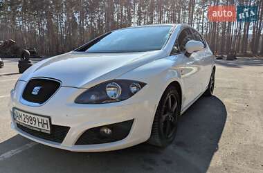 Хэтчбек SEAT Leon 2009 в 