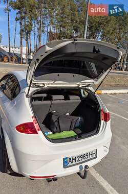 Хэтчбек SEAT Leon 2009 в 