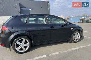 Хетчбек SEAT Leon 2006 в Києві