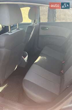 Хетчбек SEAT Leon 2005 в 