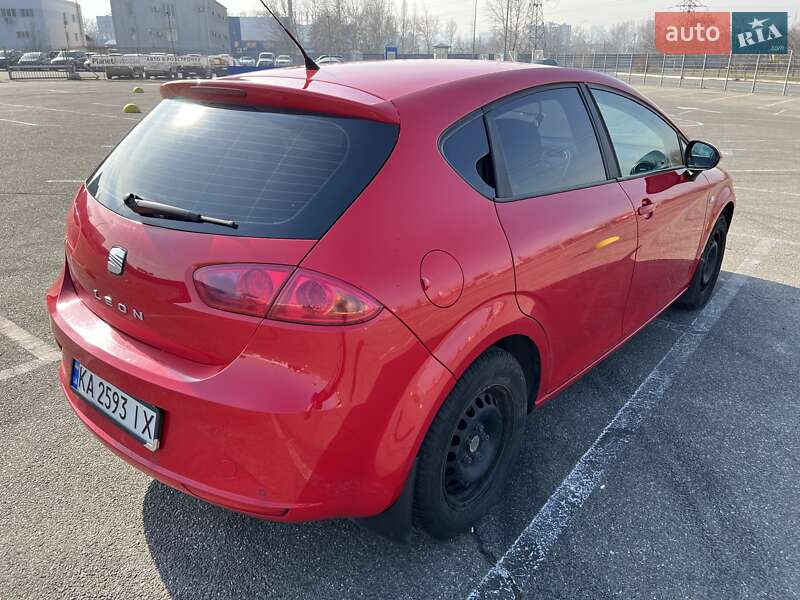 Хэтчбек SEAT Leon 2011 в Киеве фото 3 Хэтчбек SEAT Leon 2011 в Киеве