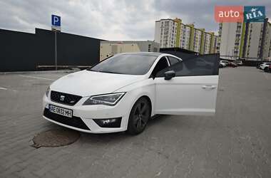 Хэтчбек SEAT Leon 2016 в 