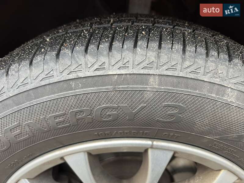 Хэтчбек SEAT Leon 2011 в Киеве фото 47 Хэтчбек SEAT Leon 2011 в Киеве