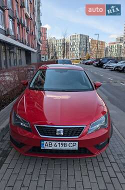 Хэтчбек SEAT Leon 2017 в 
