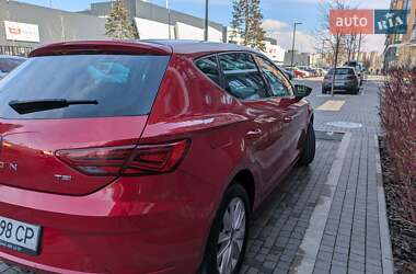 Хэтчбек SEAT Leon 2017 в 