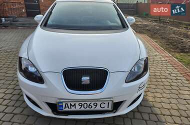 Хэтчбек SEAT Leon 2011 в 