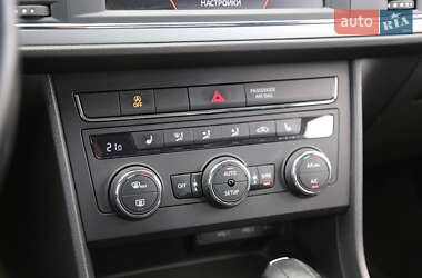Хэтчбек SEAT Leon 2018 в 