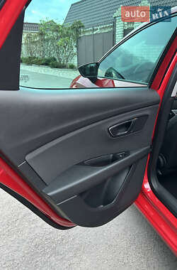 Хэтчбек SEAT Leon 2014 в 