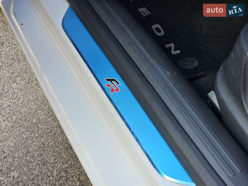 Хэтчбек SEAT Leon 2018 в Киеве