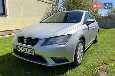 Хэтчбек SEAT Leon 2013 в 