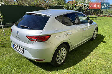 Хэтчбек SEAT Leon 2013 в 