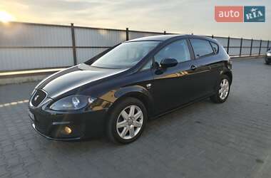 Хэтчбек SEAT Leon 2009 в 