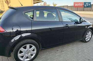 Хэтчбек SEAT Leon 2009 в 