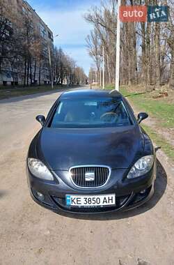 Хетчбек SEAT Leon 2006 в 