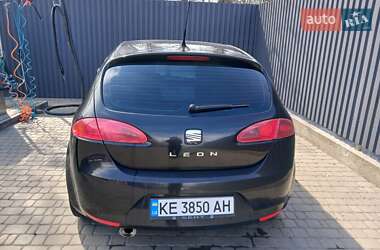 Хетчбек SEAT Leon 2006 в 