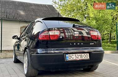 Хетчбек SEAT Leon 2005 в 