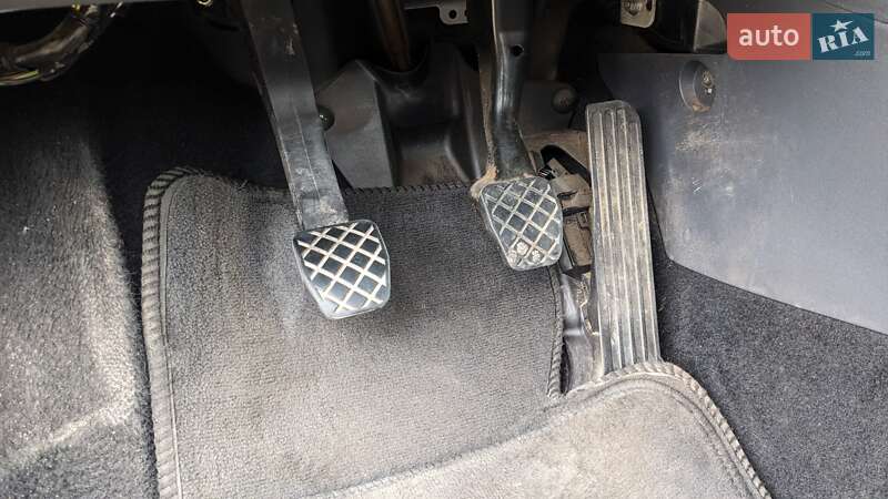 Хетчбек SEAT Leon 2006 в Києві