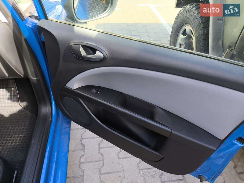 Хетчбек SEAT Leon 2011 в Києві