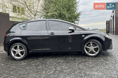 Хэтчбек SEAT Leon 2007 в 