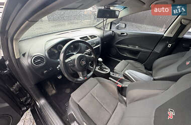Хэтчбек SEAT Leon 2007 в 