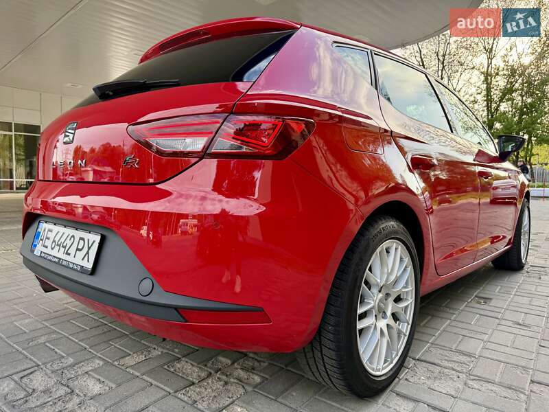 Хетчбек SEAT Leon 2013 в Дніпрі