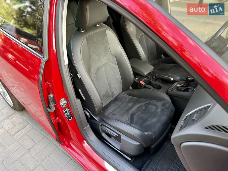Хетчбек SEAT Leon 2013 в Дніпрі
