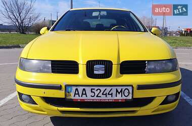 Хэтчбек SEAT Leon 2003 в 