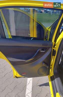 Хэтчбек SEAT Leon 2003 в 