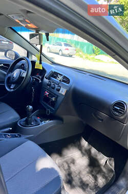 Хэтчбек SEAT Leon 2005 в 