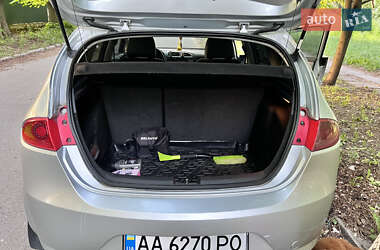 Хэтчбек SEAT Leon 2005 в 