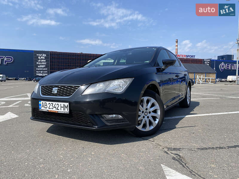 Хэтчбек SEAT Leon 2013 в 
