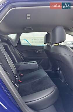 Хэтчбек SEAT Leon 2018 в 
