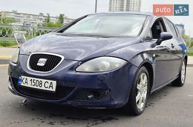 Хэтчбек SEAT Leon 2006 в Киеве