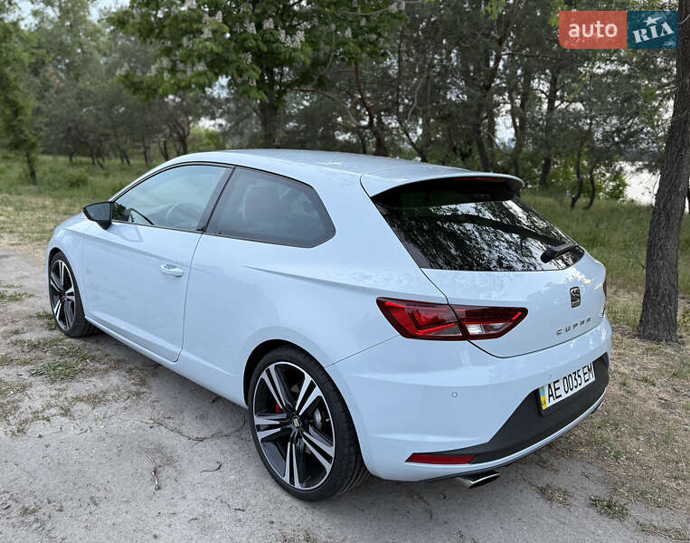 Хэтчбек SEAT Leon 2014 в Днепре